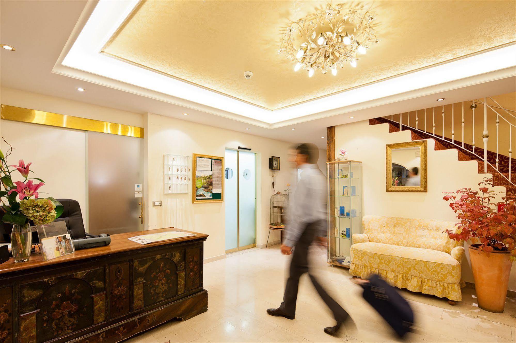 Hotel Aster ميرانو المظهر الخارجي الصورة