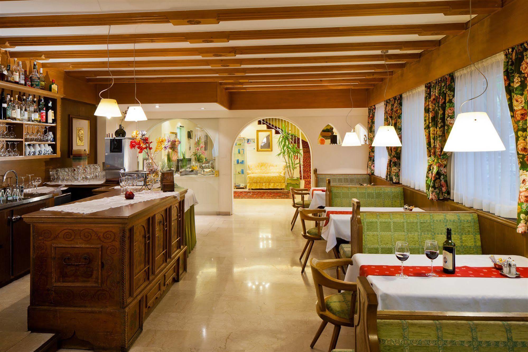 Hotel Aster ميرانو المظهر الخارجي الصورة