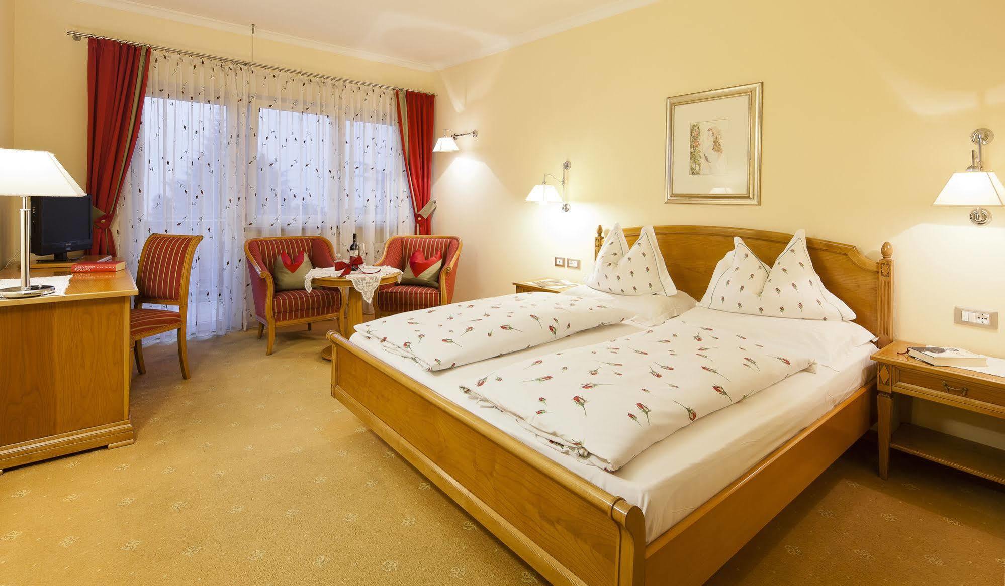 Hotel Aster ميرانو المظهر الخارجي الصورة