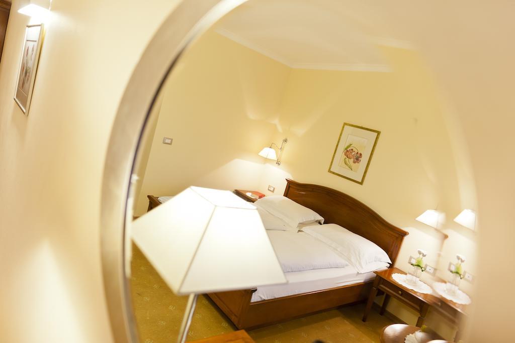 Hotel Aster ميرانو المظهر الخارجي الصورة